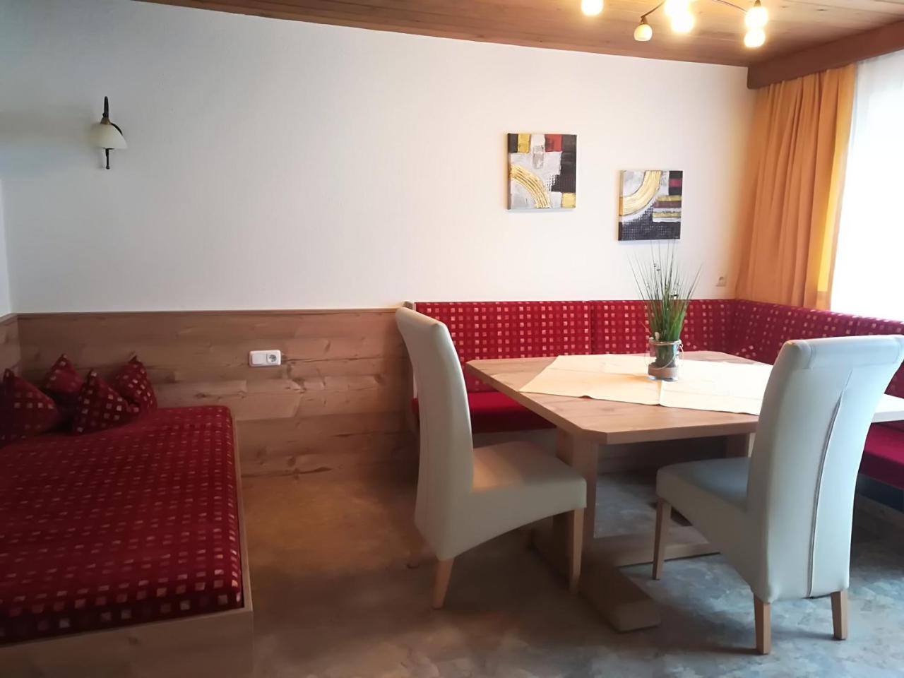 Gastehaus Hochmuth Apartment Mayrhofen Ngoại thất bức ảnh